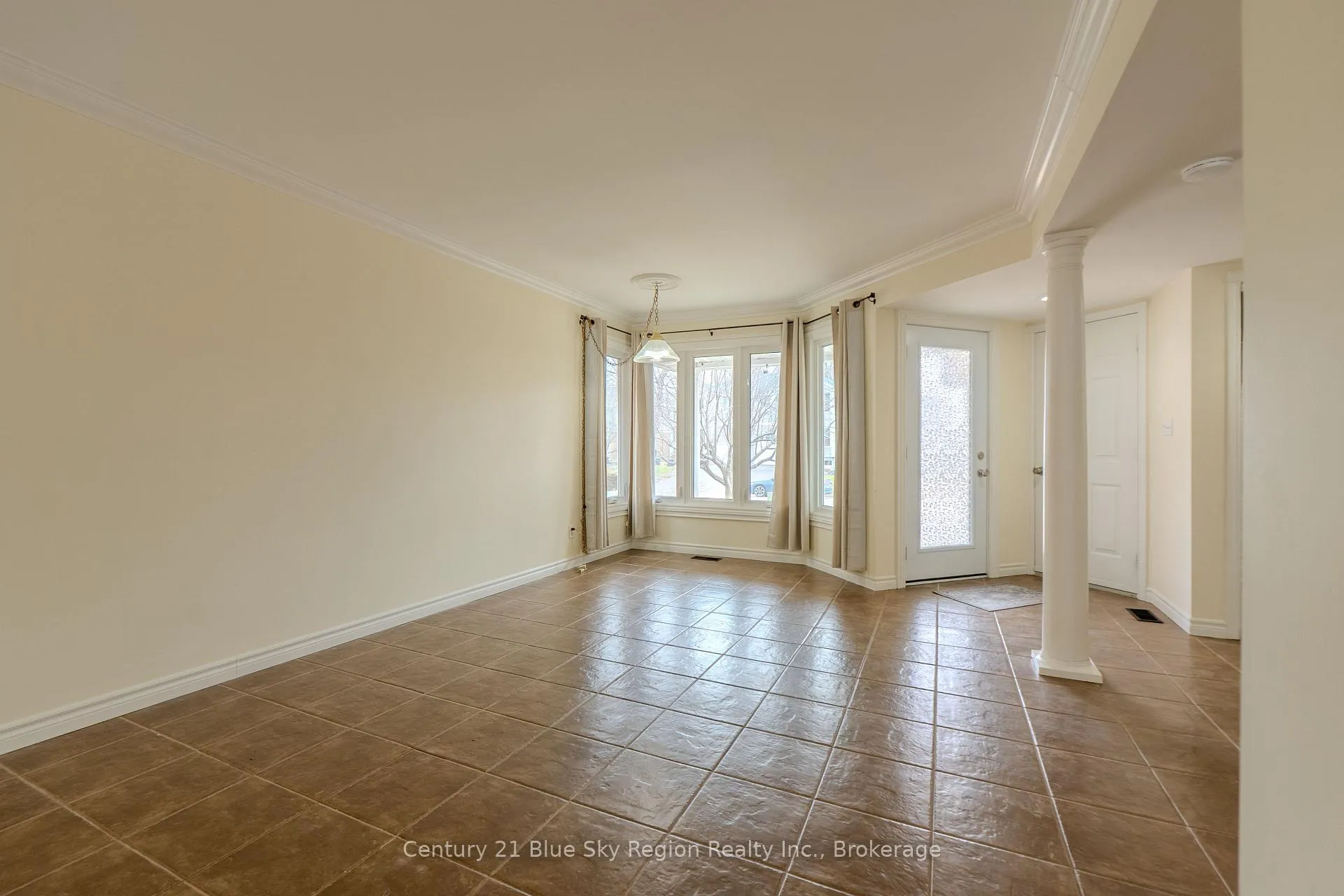 Photo 47 of 663 Tackaberry Drive, North Bay, West End — HOMEH