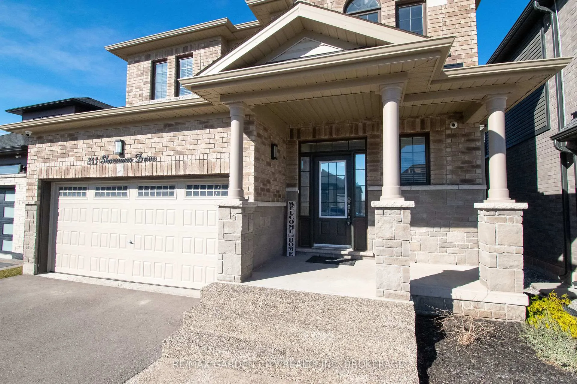 Photo 2 of 243 Shoreview Drive, Welland, Hwy 406/Welland — HOMEH