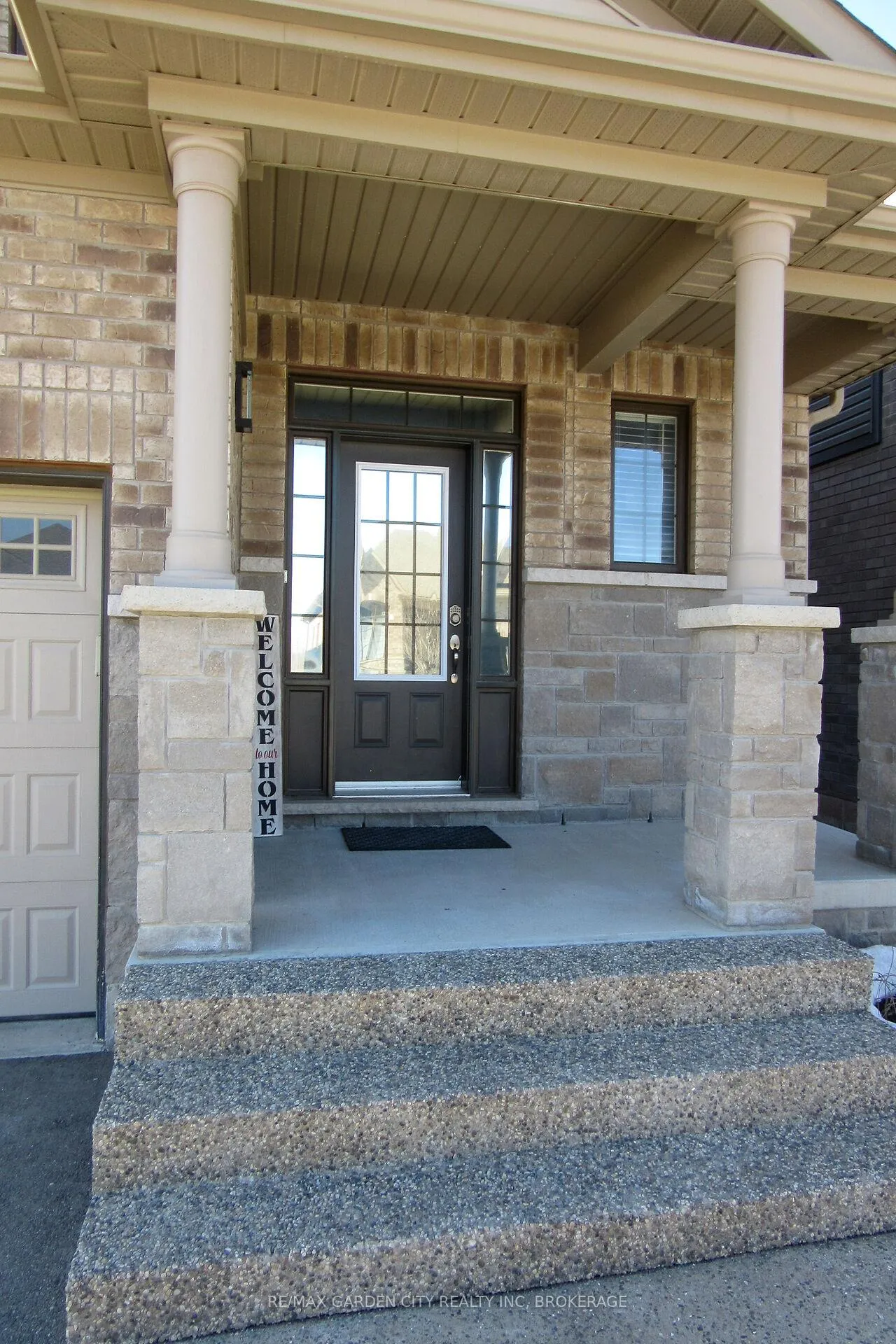 Photo 3 of 243 Shoreview Drive, Welland, Hwy 406/Welland — HOMEH