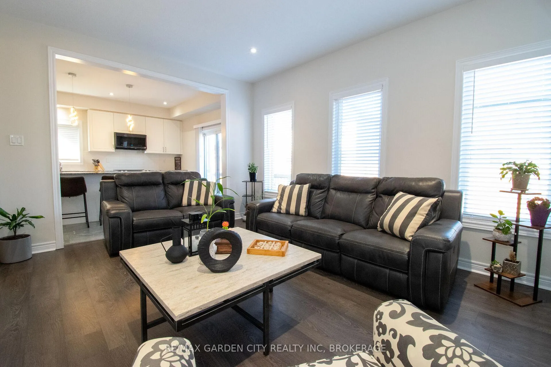 Photo 21 of 243 Shoreview Drive, Welland, Hwy 406/Welland — HOMEH