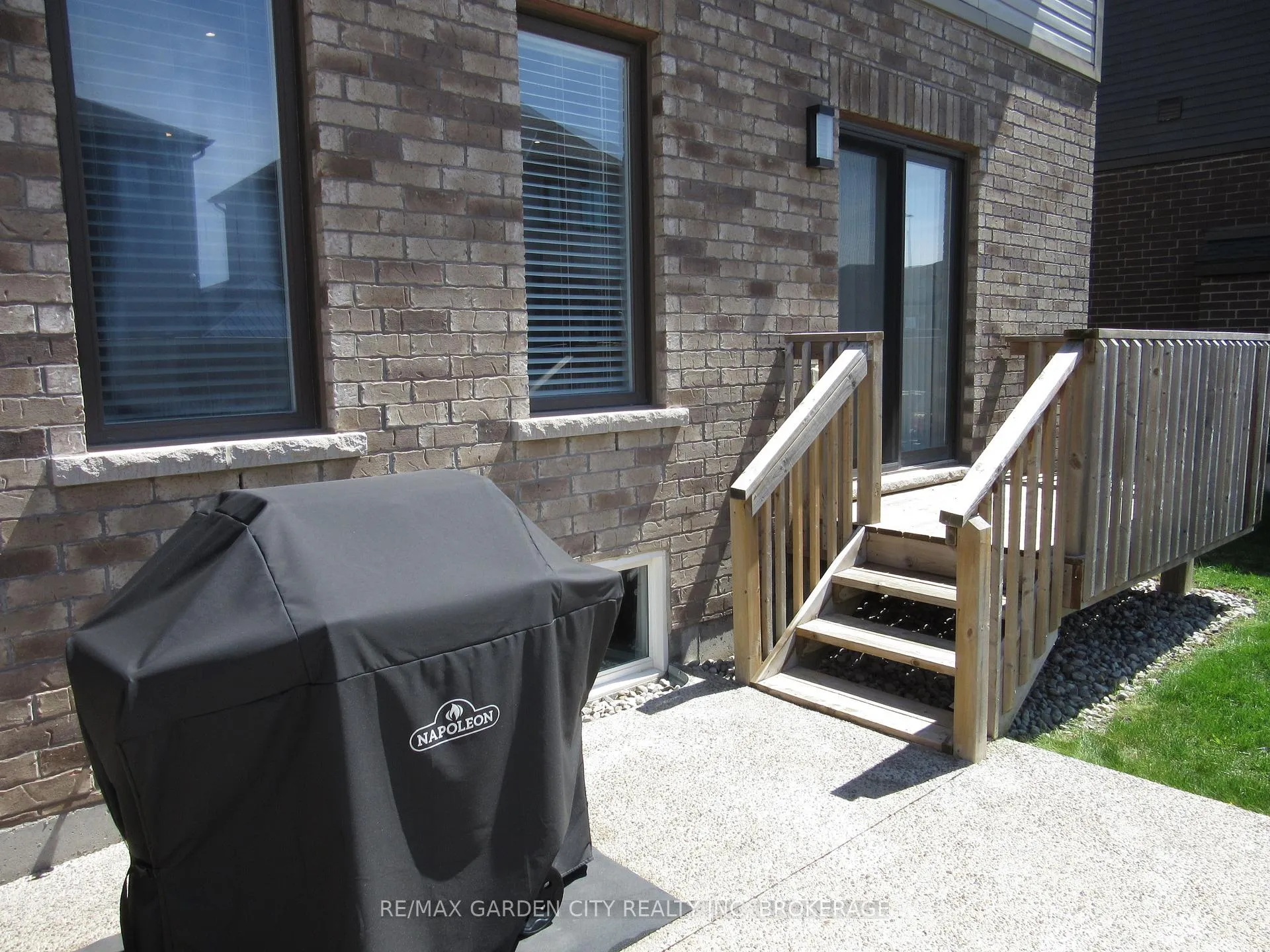 Photo 40 of 243 Shoreview Drive, Welland, Hwy 406/Welland — HOMEH
