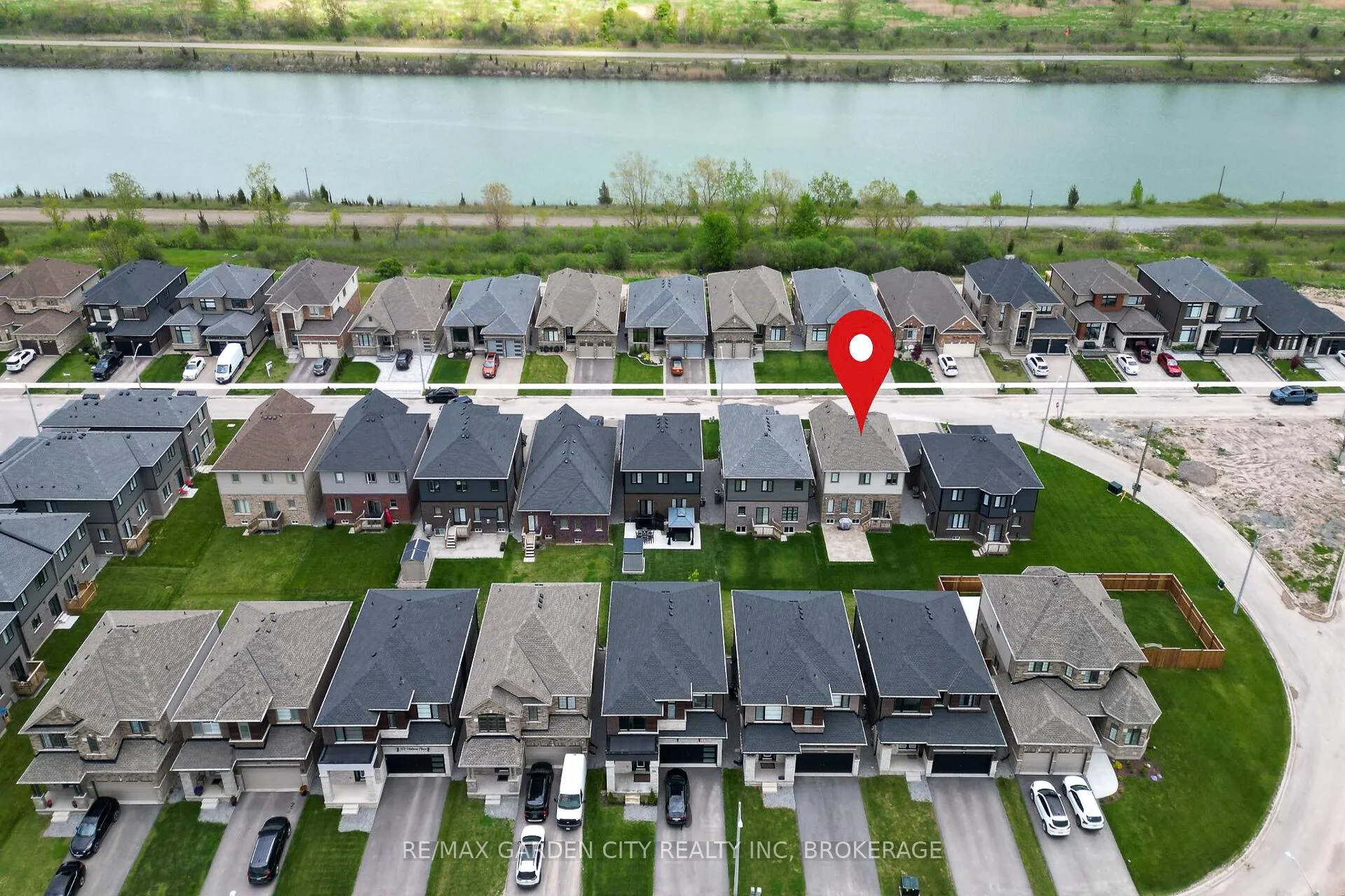 Photo 49 of 243 Shoreview Drive, Welland, Hwy 406/Welland — HOMEH