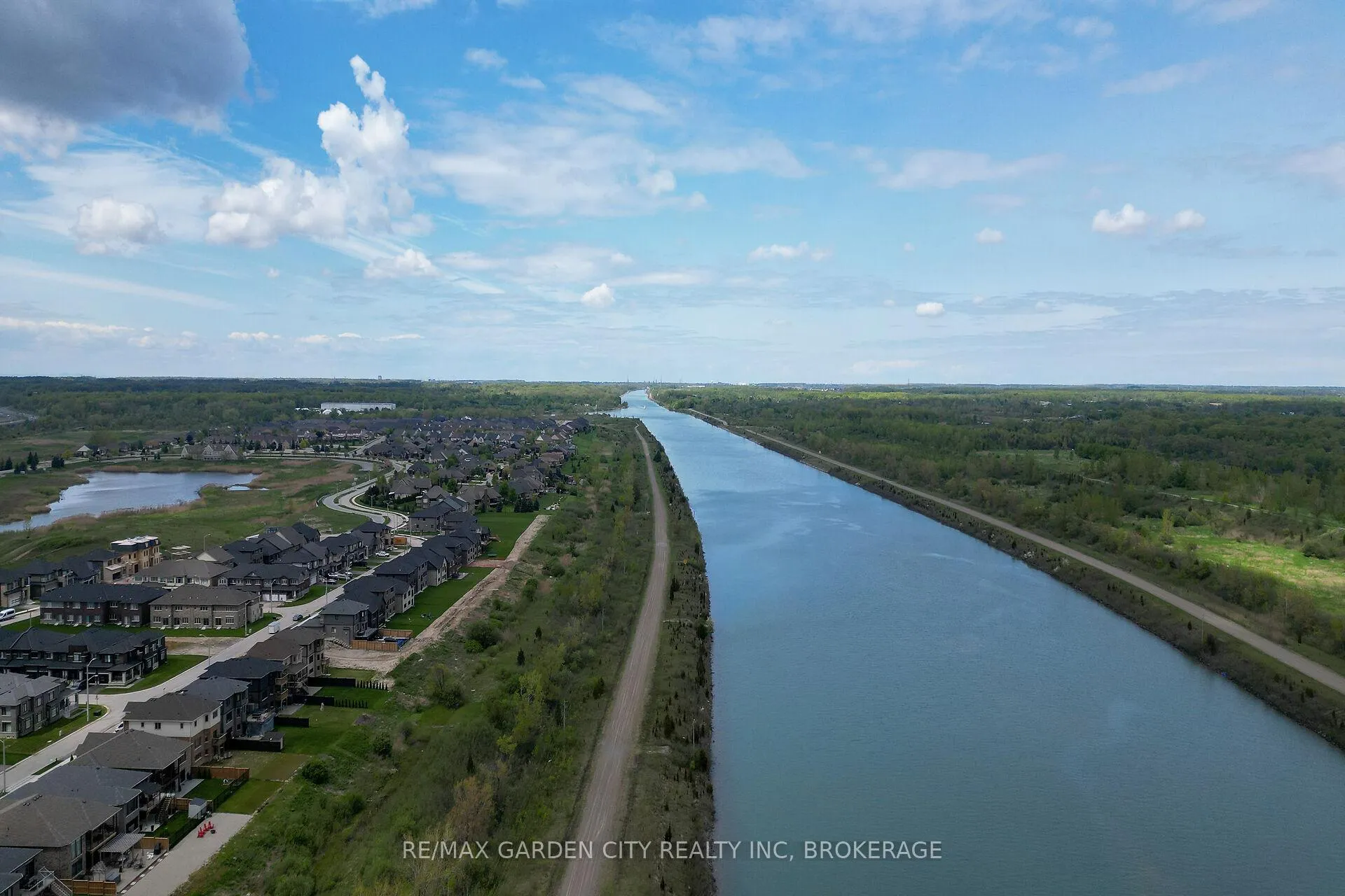 Photo 50 of 243 Shoreview Drive, Welland, Hwy 406/Welland — HOMEH