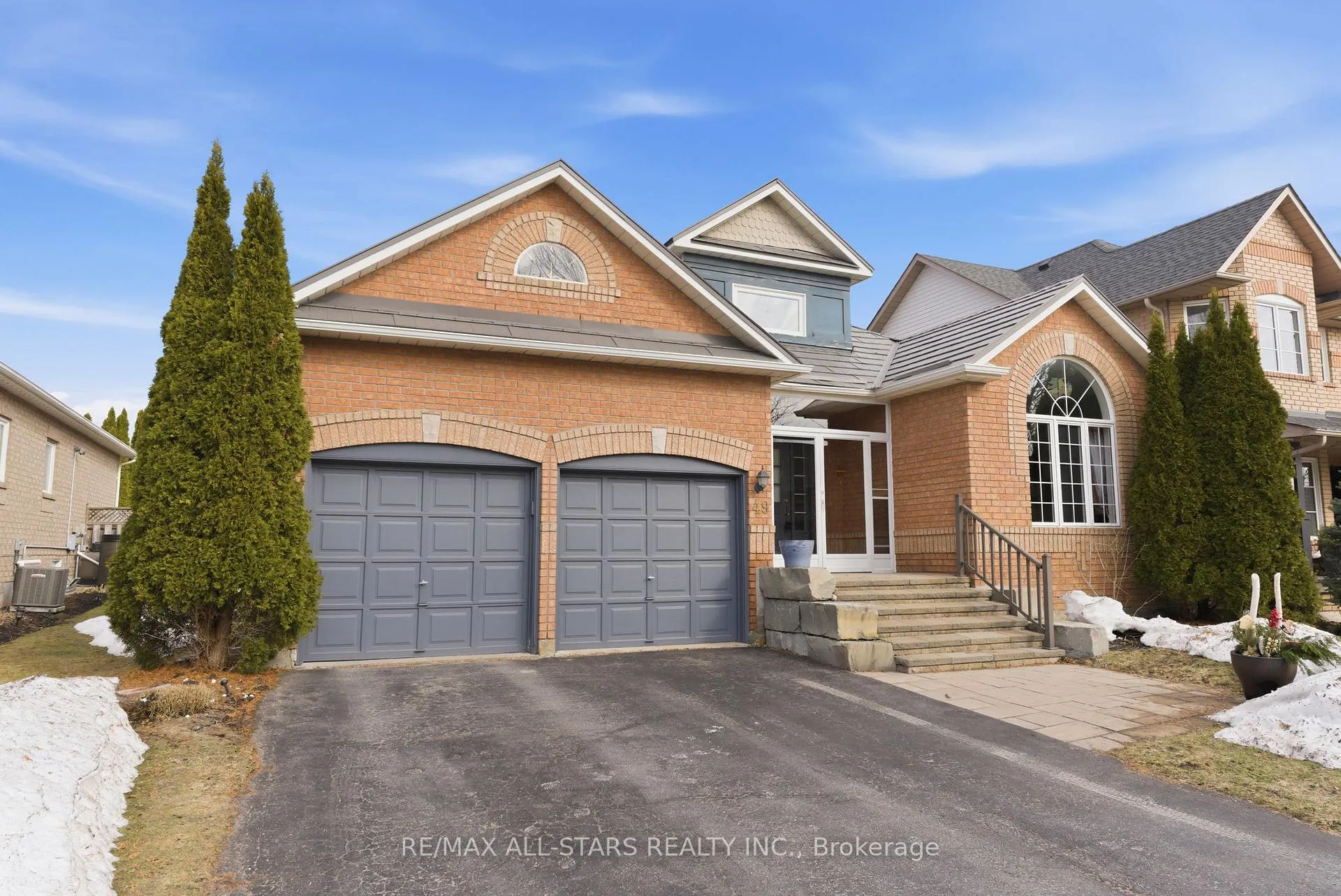 Photo 1 of 49 Rosena Lane, Uxbridge — HOMEH