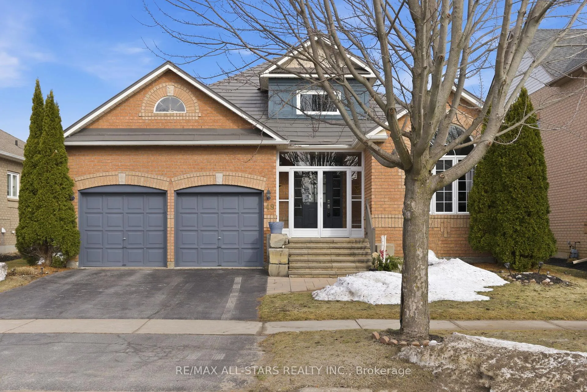 Photo 2 of 49 Rosena Lane, Uxbridge — HOMEH