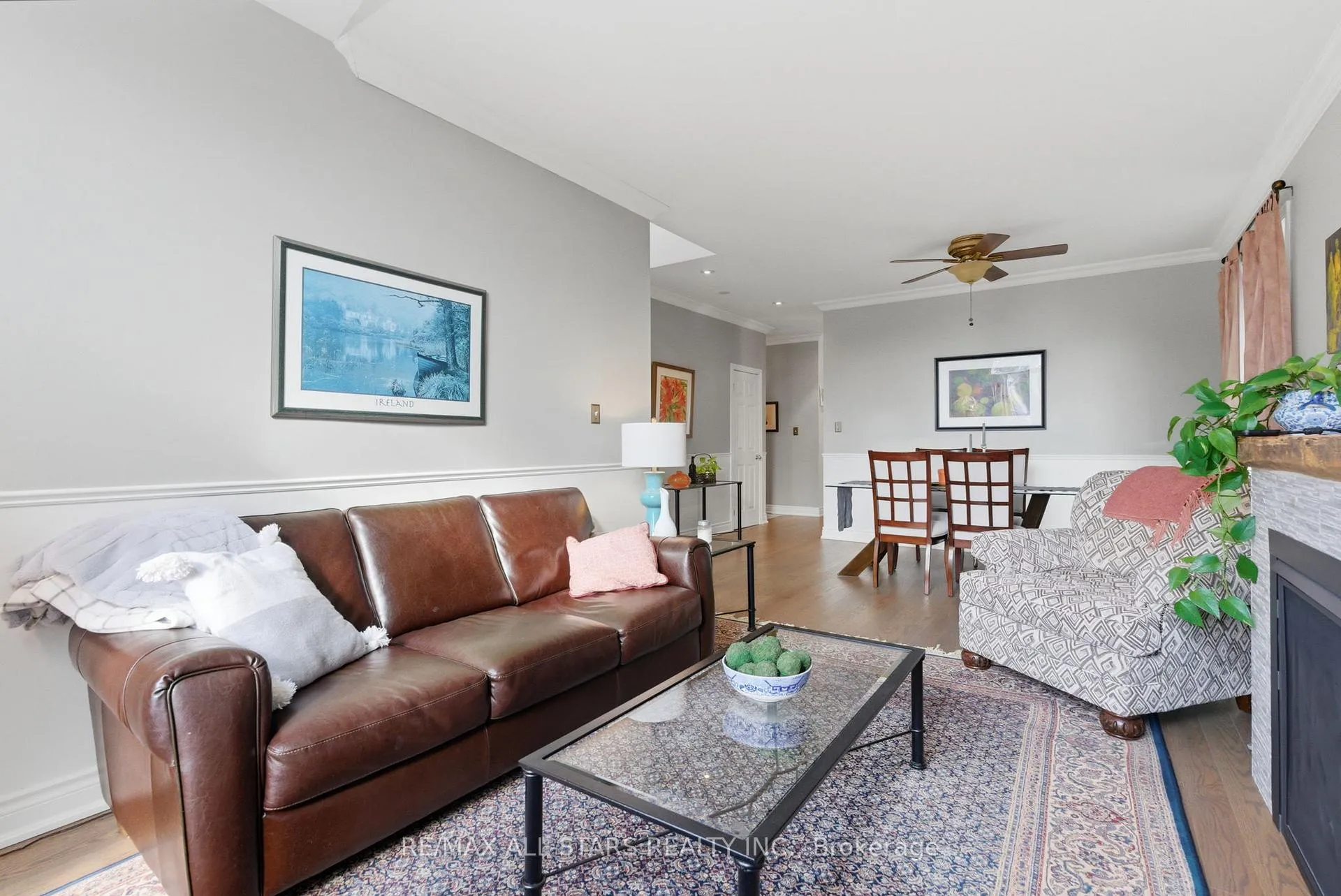 Photo 5 of 49 Rosena Lane, Uxbridge — HOMEH