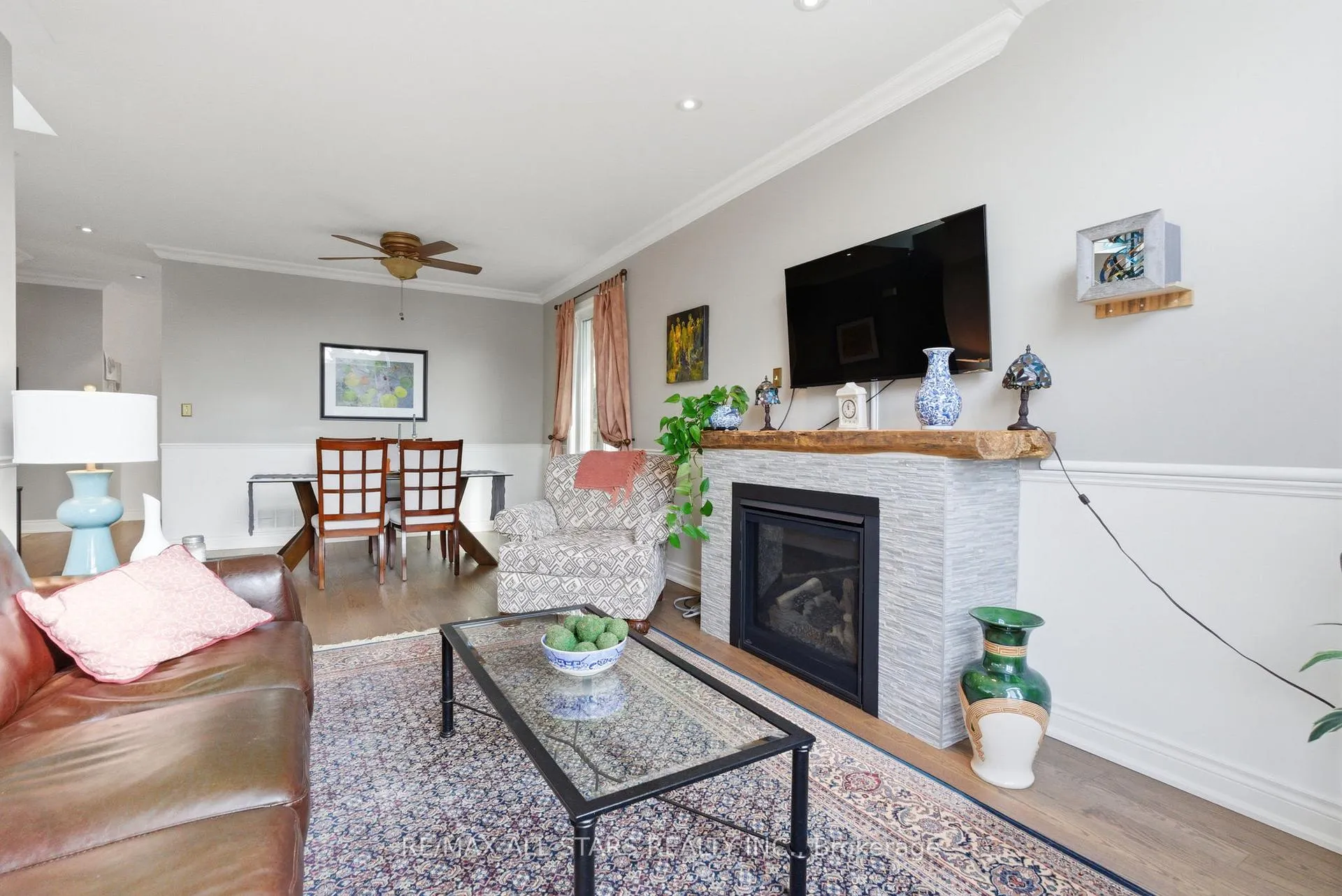 Photo 6 of 49 Rosena Lane, Uxbridge — HOMEH