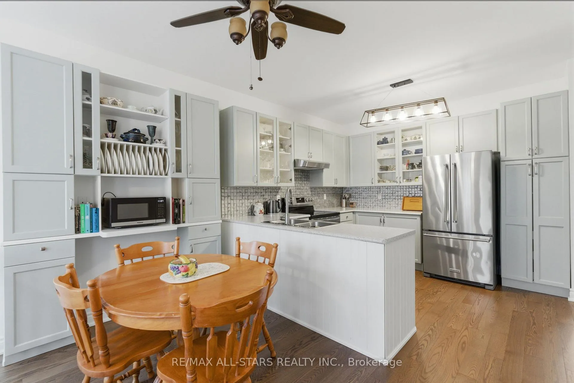 Photo 17 of 49 Rosena Lane, Uxbridge — HOMEH