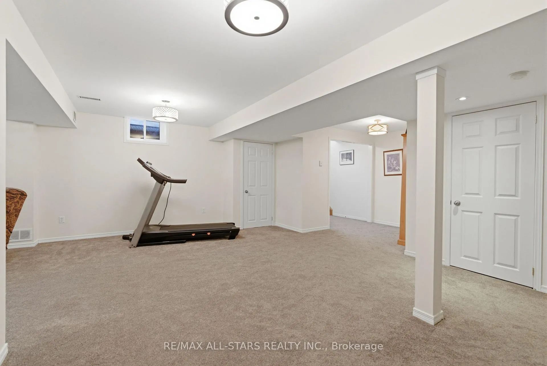 Photo 32 of 49 Rosena Lane, Uxbridge — HOMEH