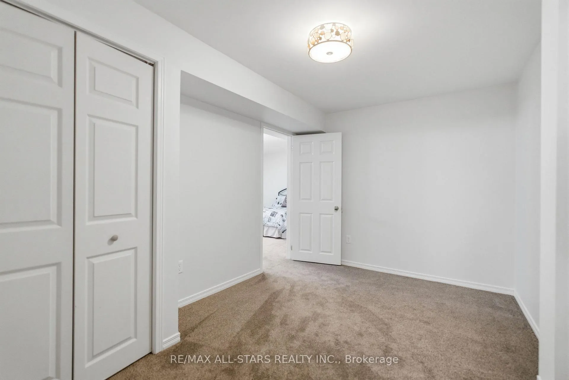 Photo 37 of 49 Rosena Lane, Uxbridge — HOMEH