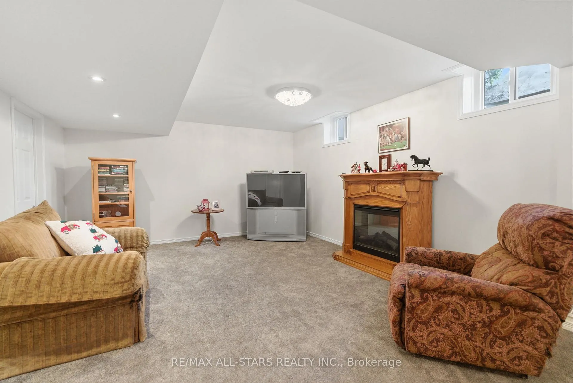 Photo 38 of 49 Rosena Lane, Uxbridge — HOMEH