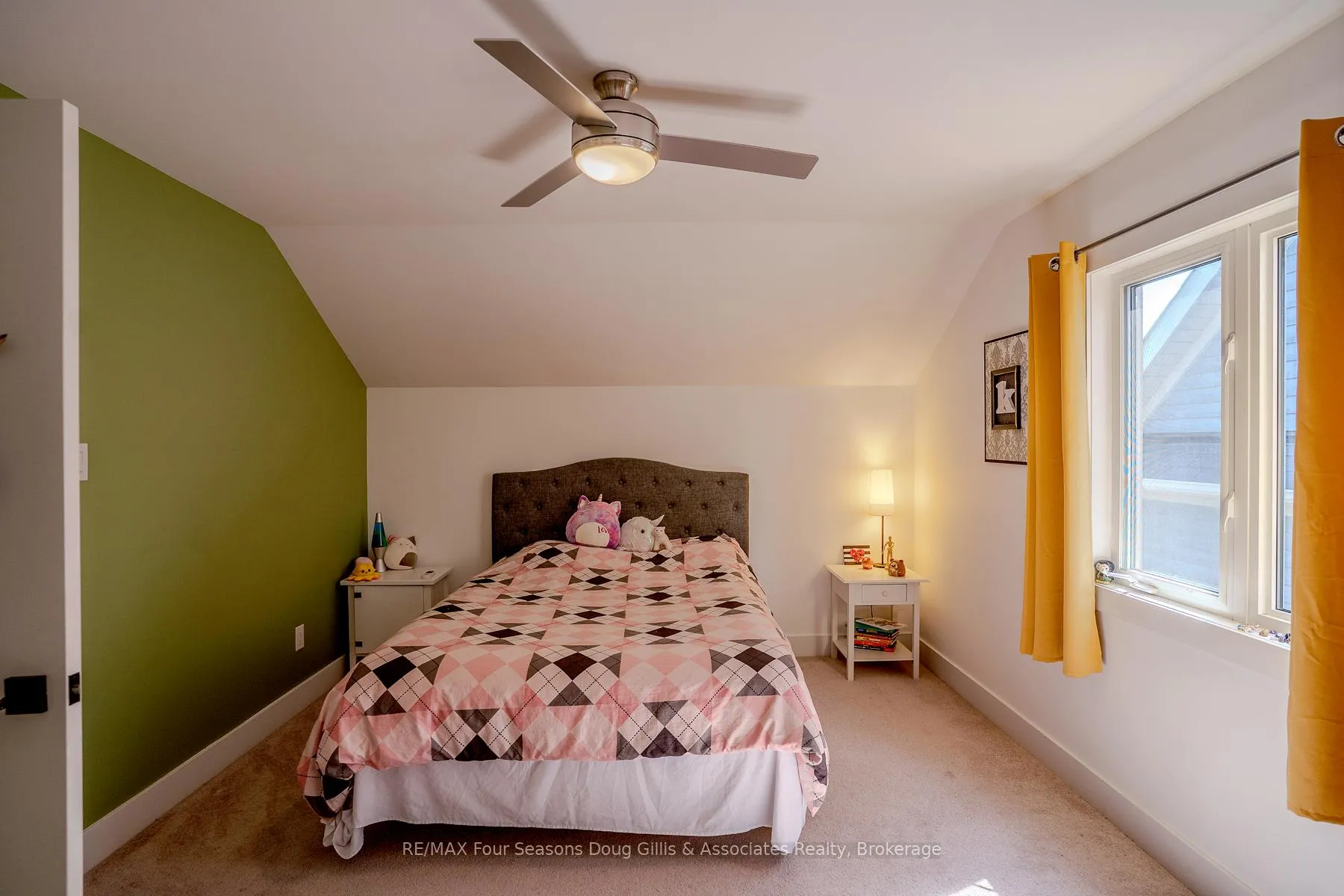 Photo 10 of 44 Hughes Street, Collingwood — HOMEH