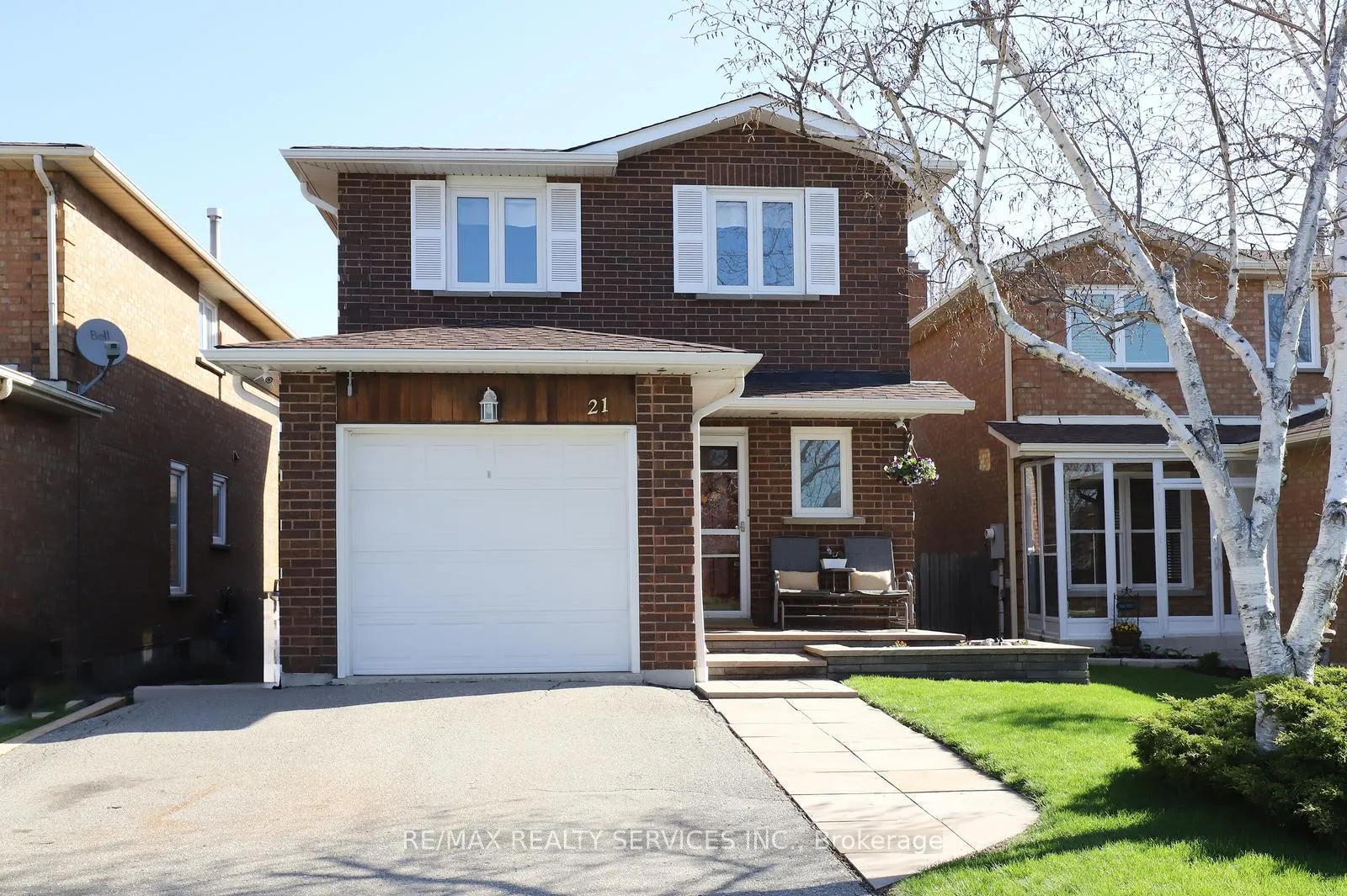 Photo 1 of 21 Shenstone Avenue, Brampton, Heart Lake West — HOMEH