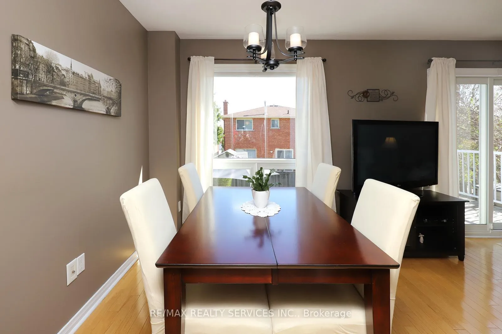 Photo 15 of 21 Shenstone Avenue, Brampton, Heart Lake West — HOMEH