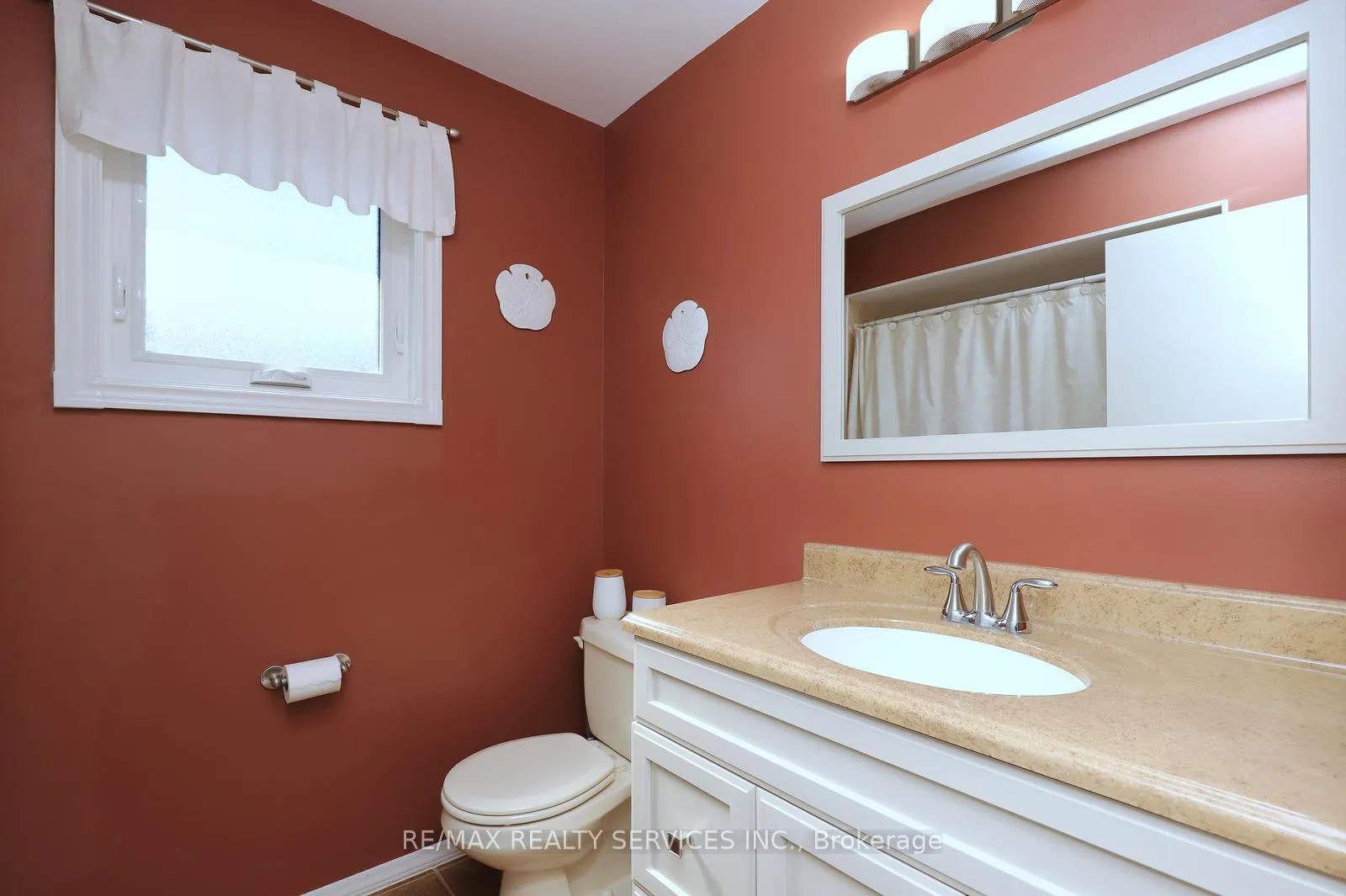 Photo 29 of 21 Shenstone Avenue, Brampton, Heart Lake West — HOMEH