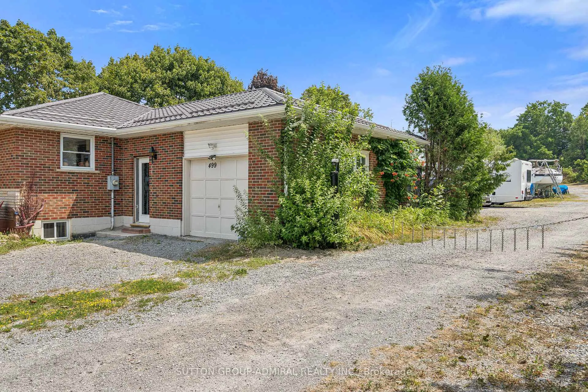 Photo 3 of 499 York Street, Brock, Beaverton — HOMEH
