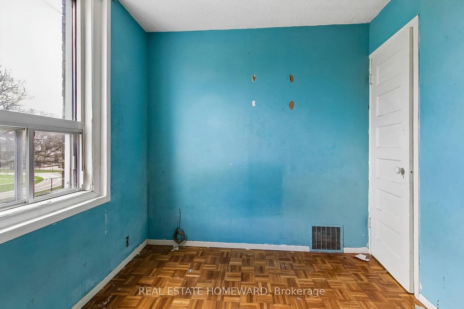 Photo 13 of 98 Via Italia, Toronto, Corso Italia-Davenport — HOMEH