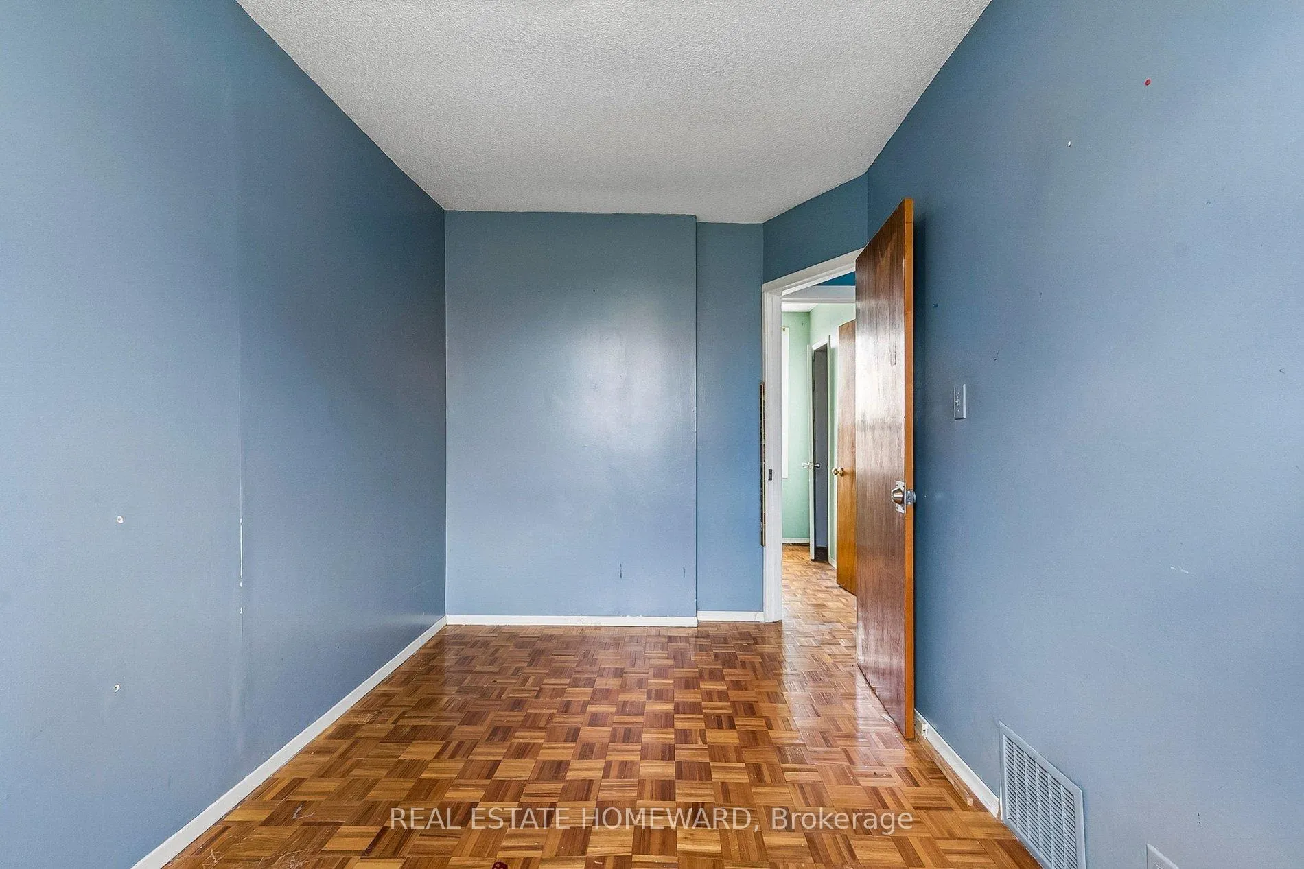 Photo 17 of 98 Via Italia, Toronto, Corso Italia-Davenport — HOMEH