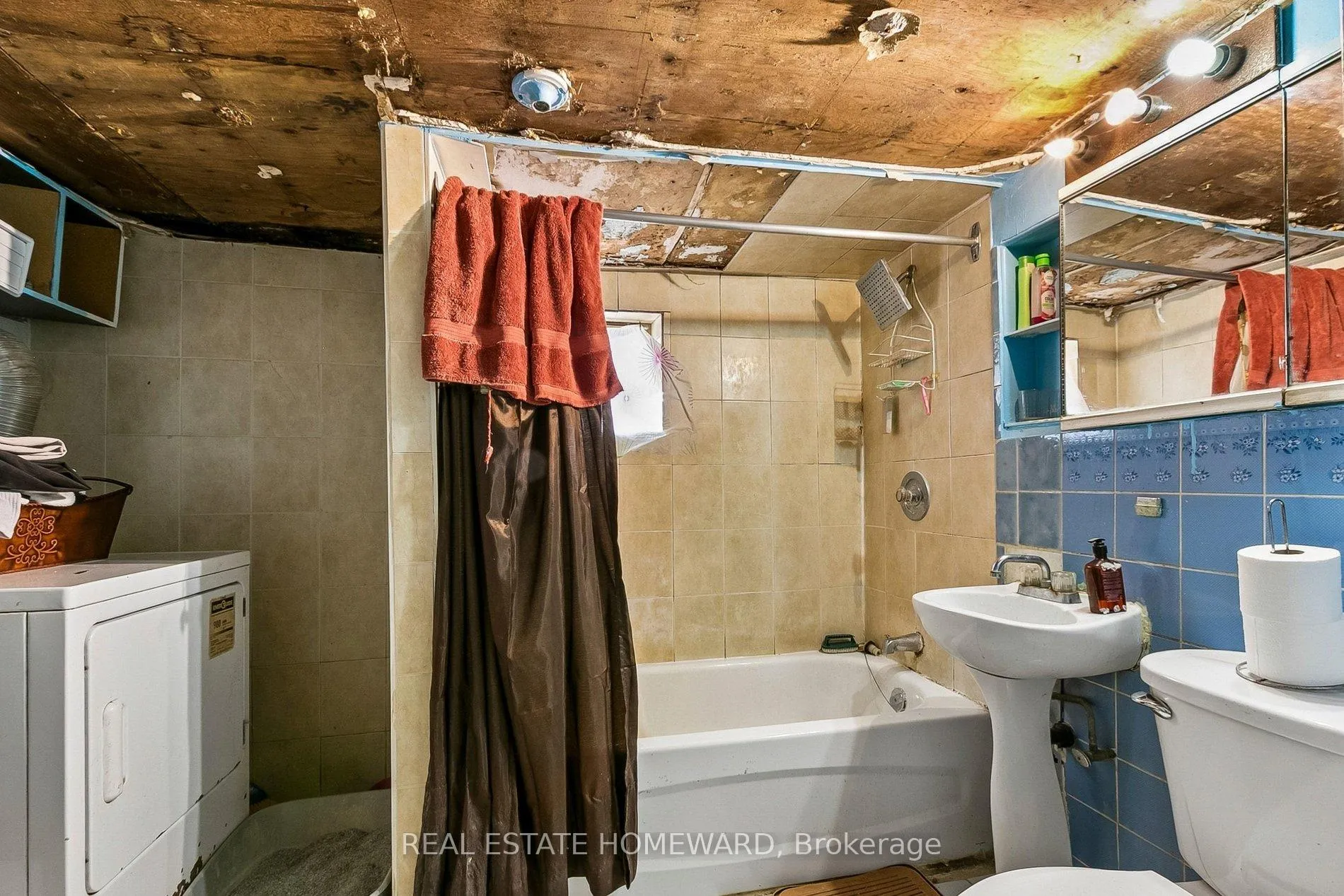 Photo 27 of 98 Via Italia, Toronto, Corso Italia-Davenport — HOMEH