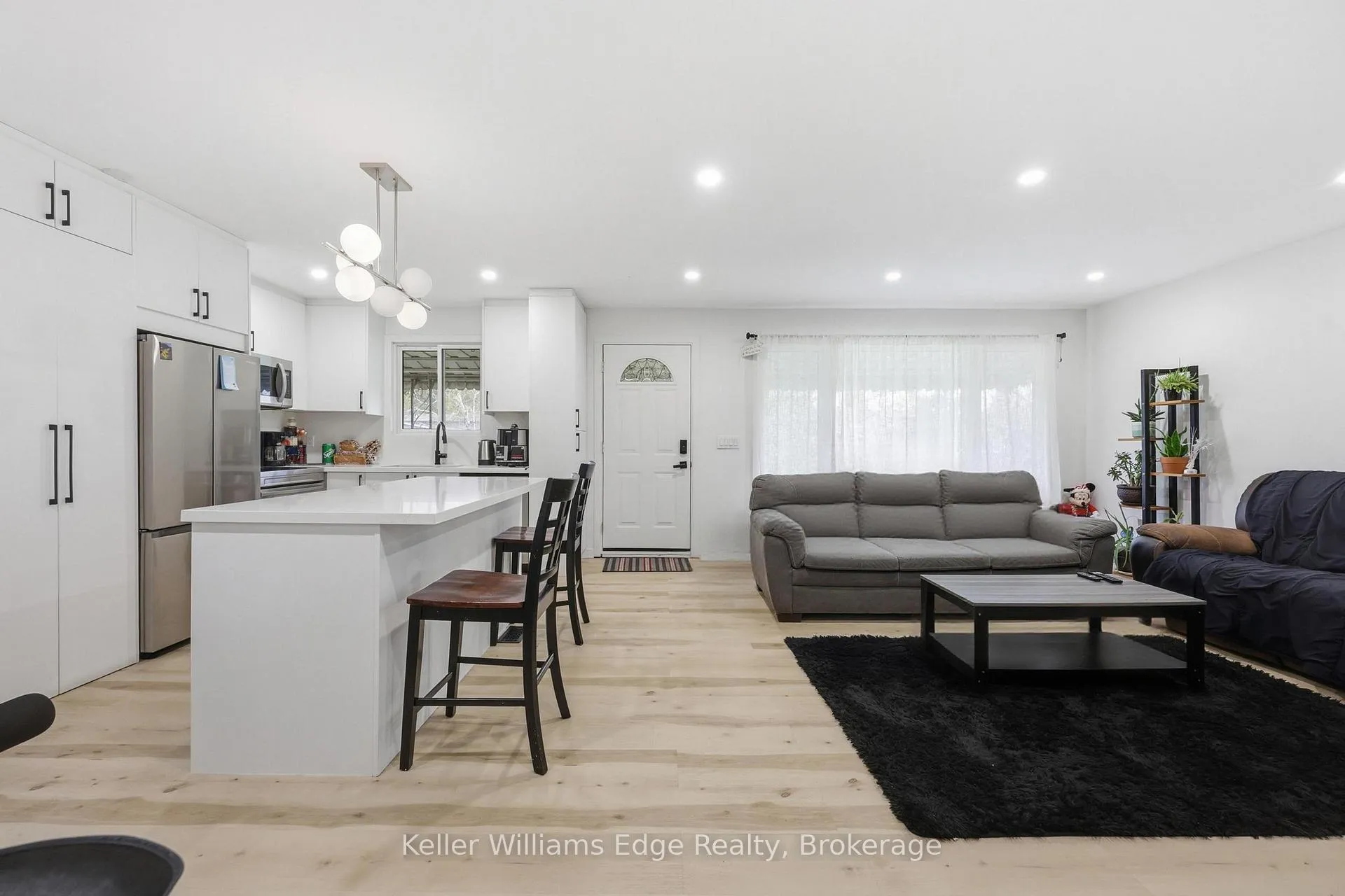 Photo 7 of 33 Buckingham Street, Brantford — HOMEH