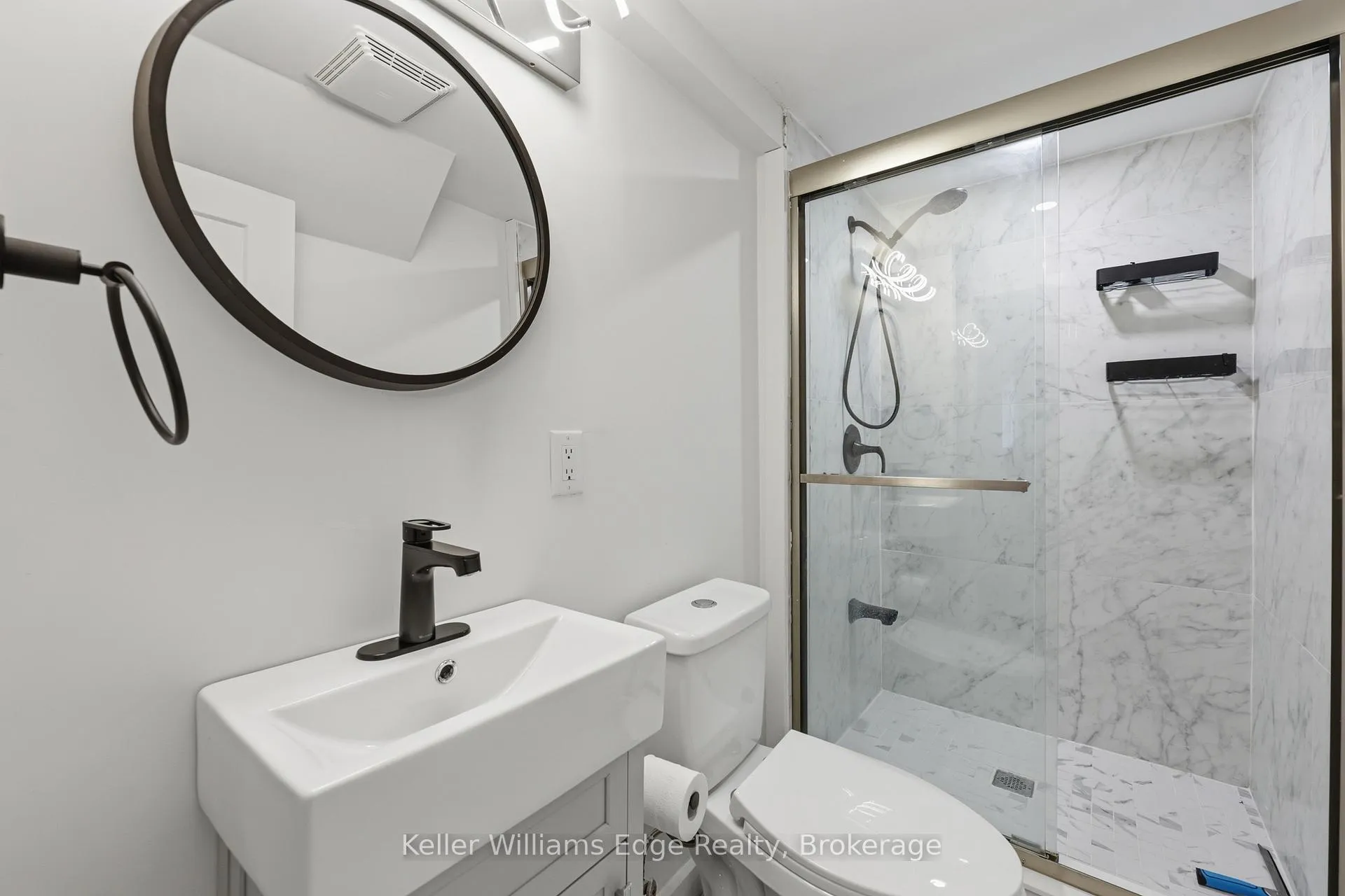 Photo 26 of 33 Buckingham Street, Brantford — HOMEH