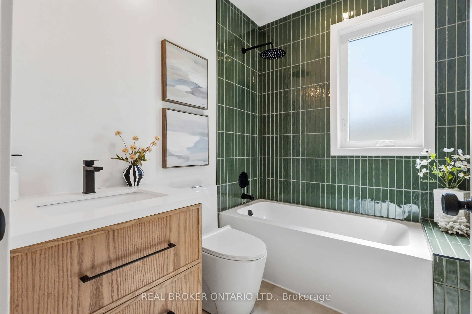 Photo 29 of 54 Moberly Avenue, Toronto, Woodbine Corridor — HOMEH