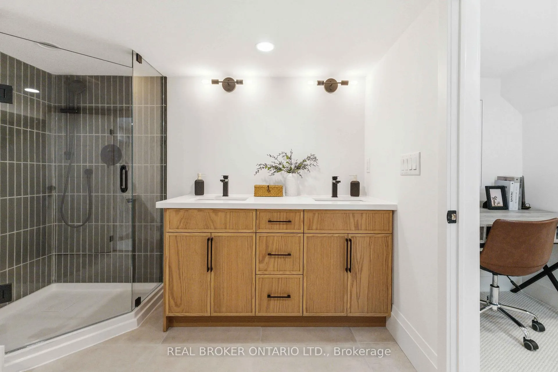 Photo 40 of 54 Moberly Avenue, Toronto, Woodbine Corridor — HOMEH
