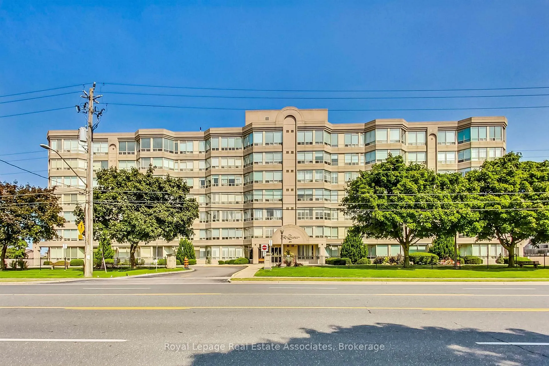 Photo 2 of Unit 501, 495 Highway 8, Hamilton, Stoney Creek — HOMEH
