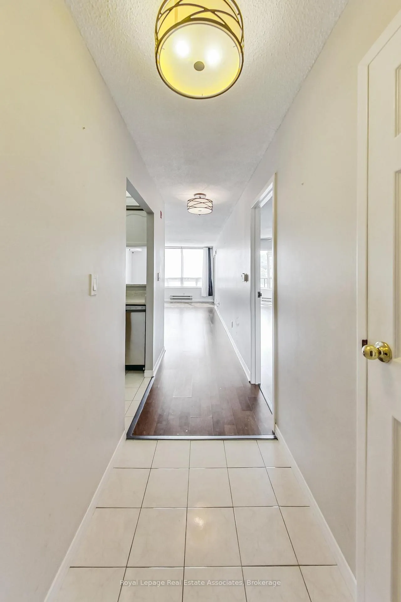 Photo 8 of Unit 501, 495 Highway 8, Hamilton, Stoney Creek — HOMEH