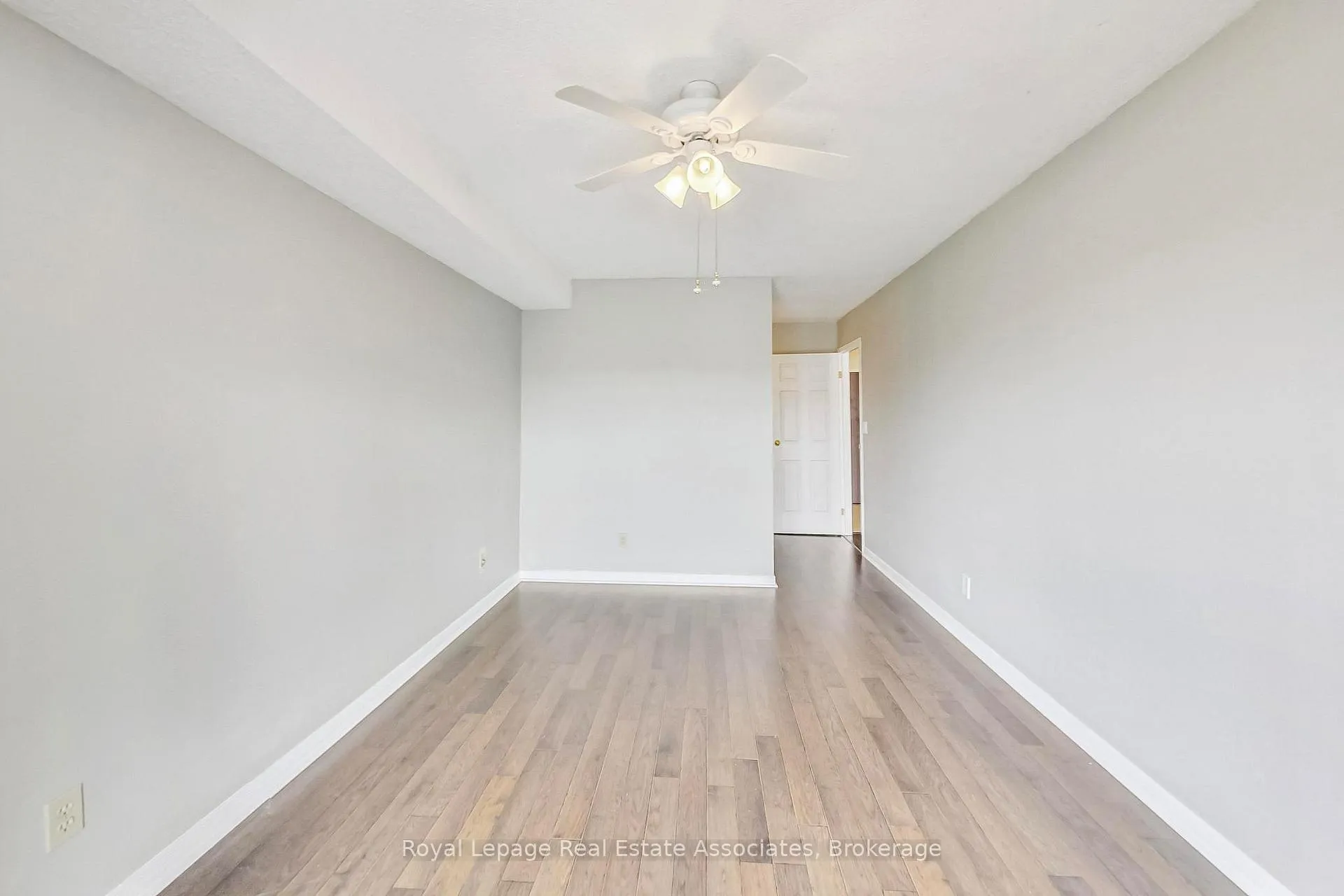 Photo 24 of Unit 501, 495 Highway 8, Hamilton, Stoney Creek — HOMEH