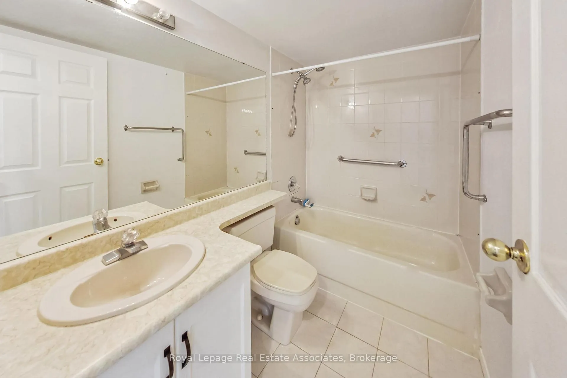 Photo 28 of Unit 501, 495 Highway 8, Hamilton, Stoney Creek — HOMEH
