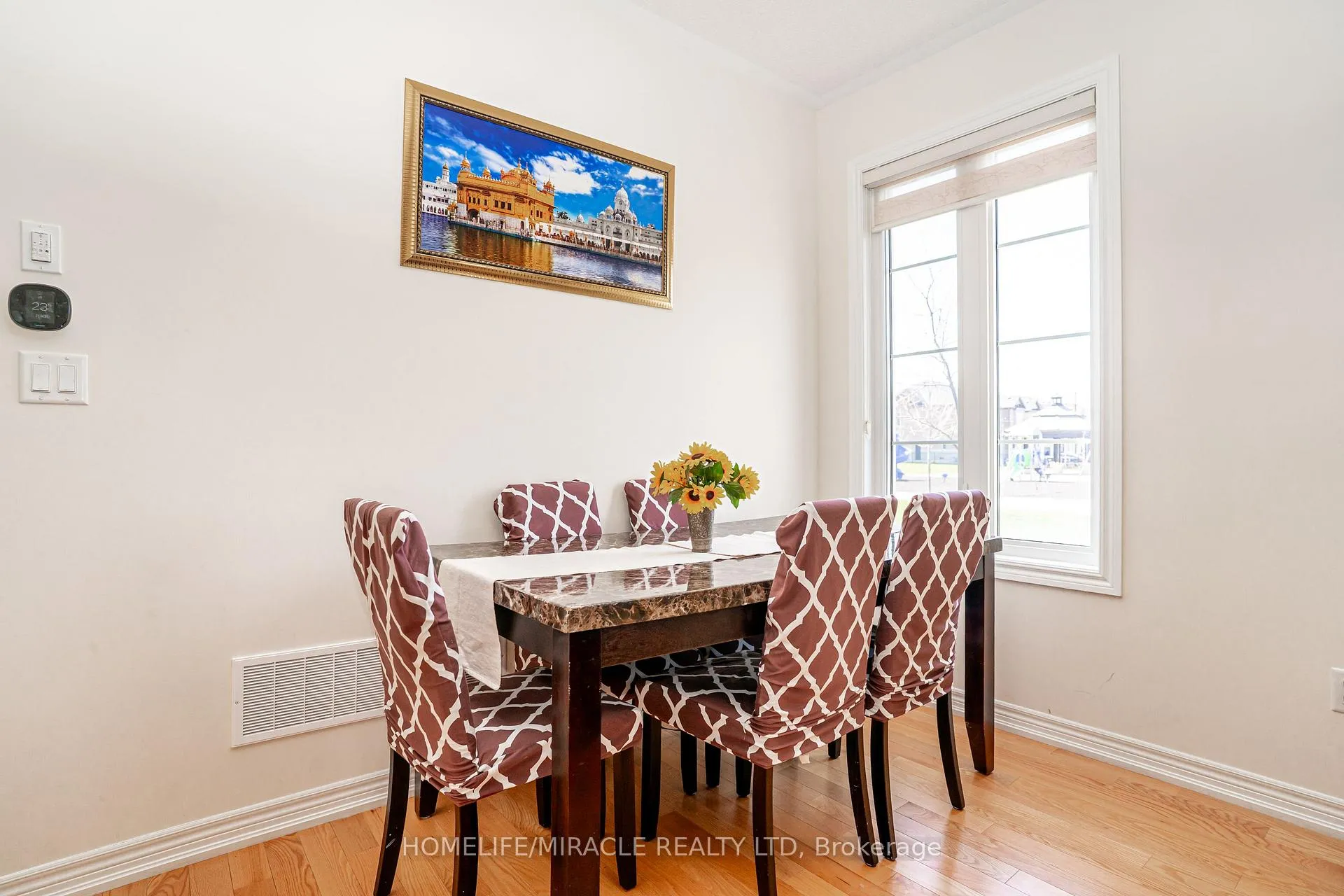Photo 8 of 57 Brent Stephens Way, Brampton, Northwest Brampton — HOMEH