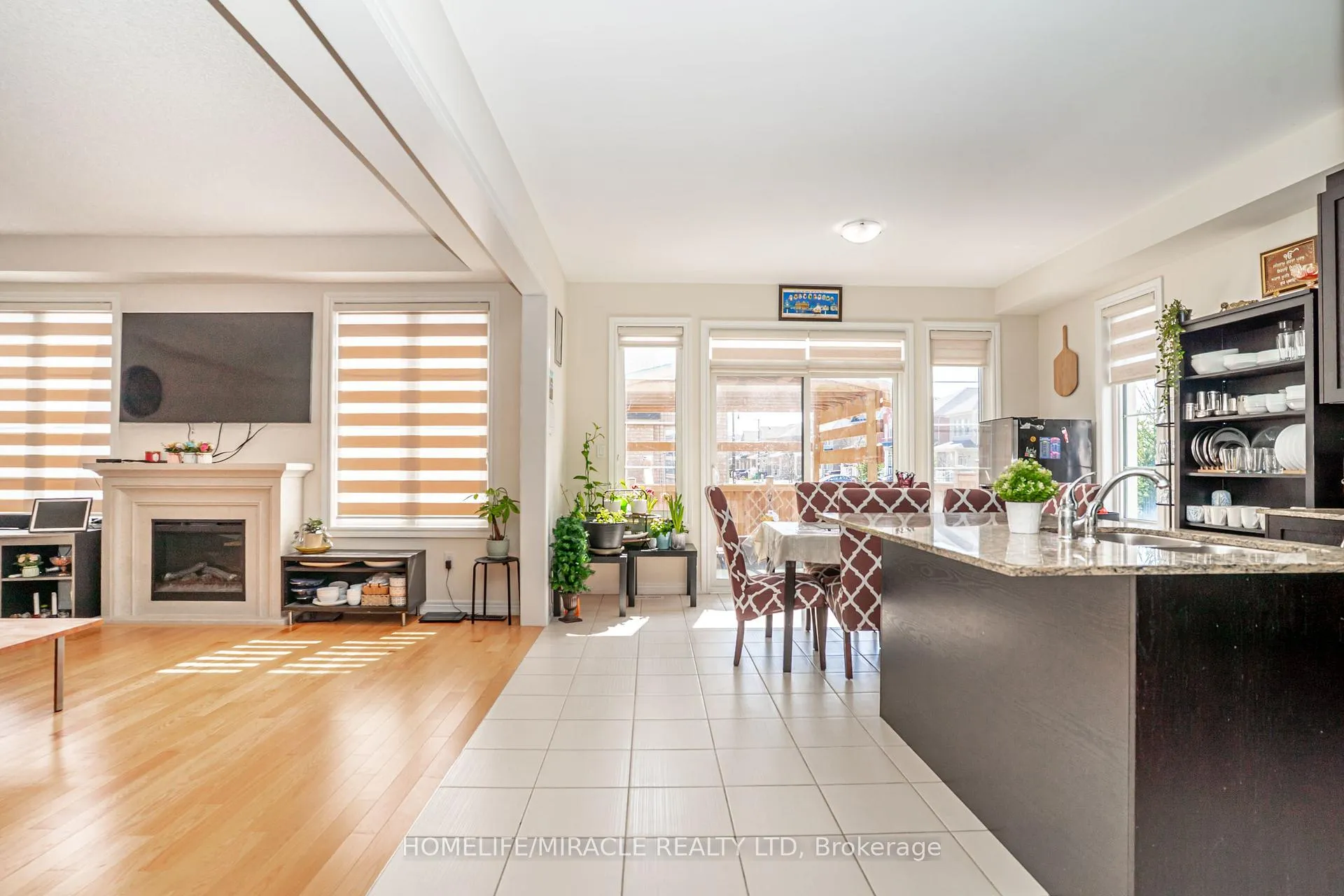Photo 10 of 57 Brent Stephens Way, Brampton, Northwest Brampton — HOMEH