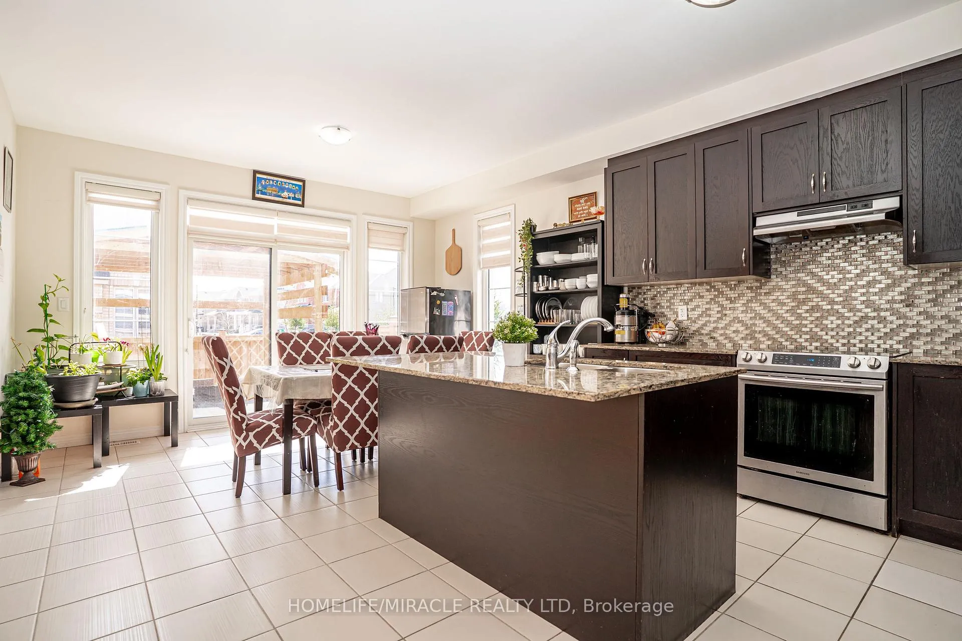 Photo 11 of 57 Brent Stephens Way, Brampton, Northwest Brampton — HOMEH