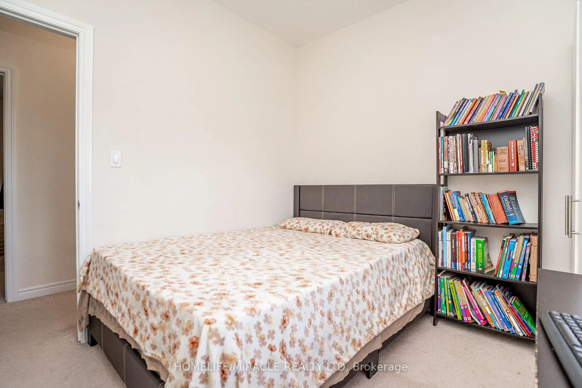 Photo 31 of 57 Brent Stephens Way, Brampton, Northwest Brampton — HOMEH