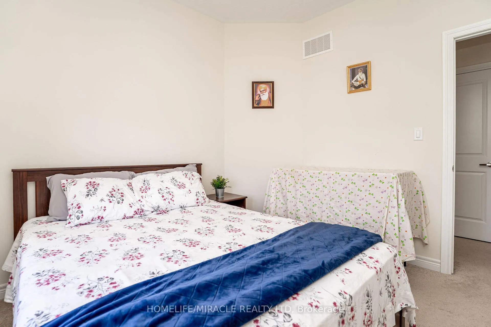 Photo 33 of 57 Brent Stephens Way, Brampton, Northwest Brampton — HOMEH