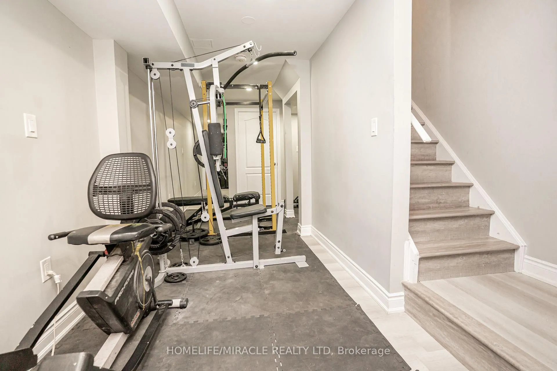 Photo 39 of 57 Brent Stephens Way, Brampton, Northwest Brampton — HOMEH