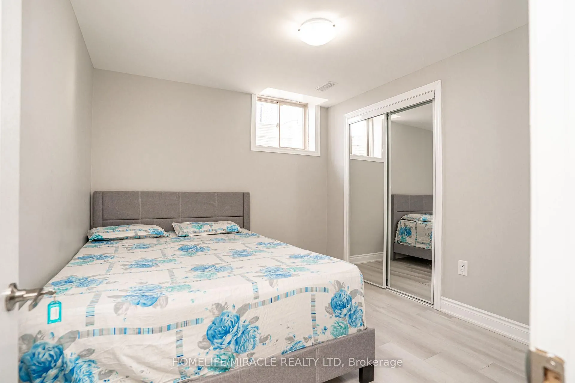 Photo 42 of 57 Brent Stephens Way, Brampton, Northwest Brampton — HOMEH