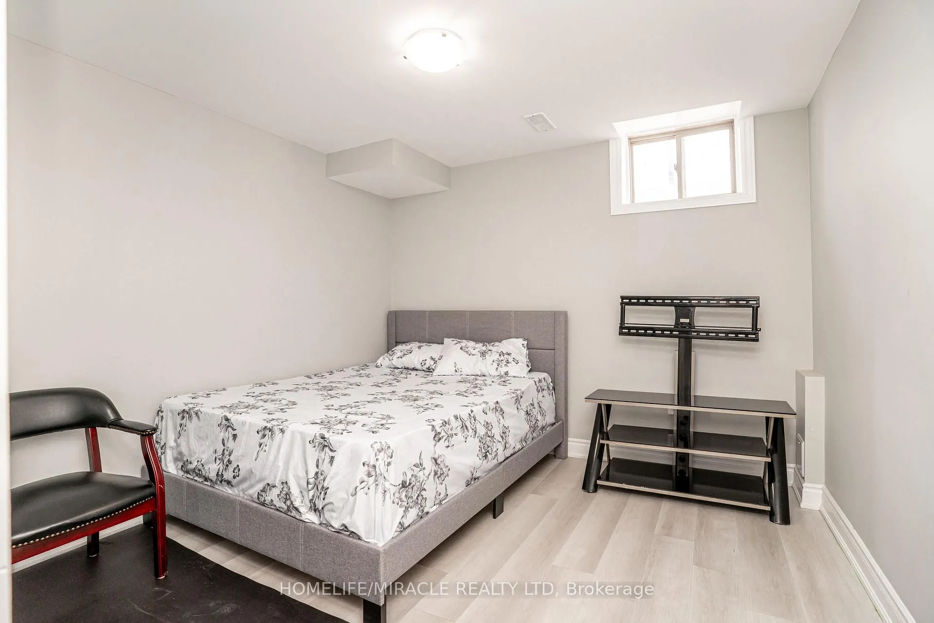 Photo 43 of 57 Brent Stephens Way, Brampton, Northwest Brampton — HOMEH