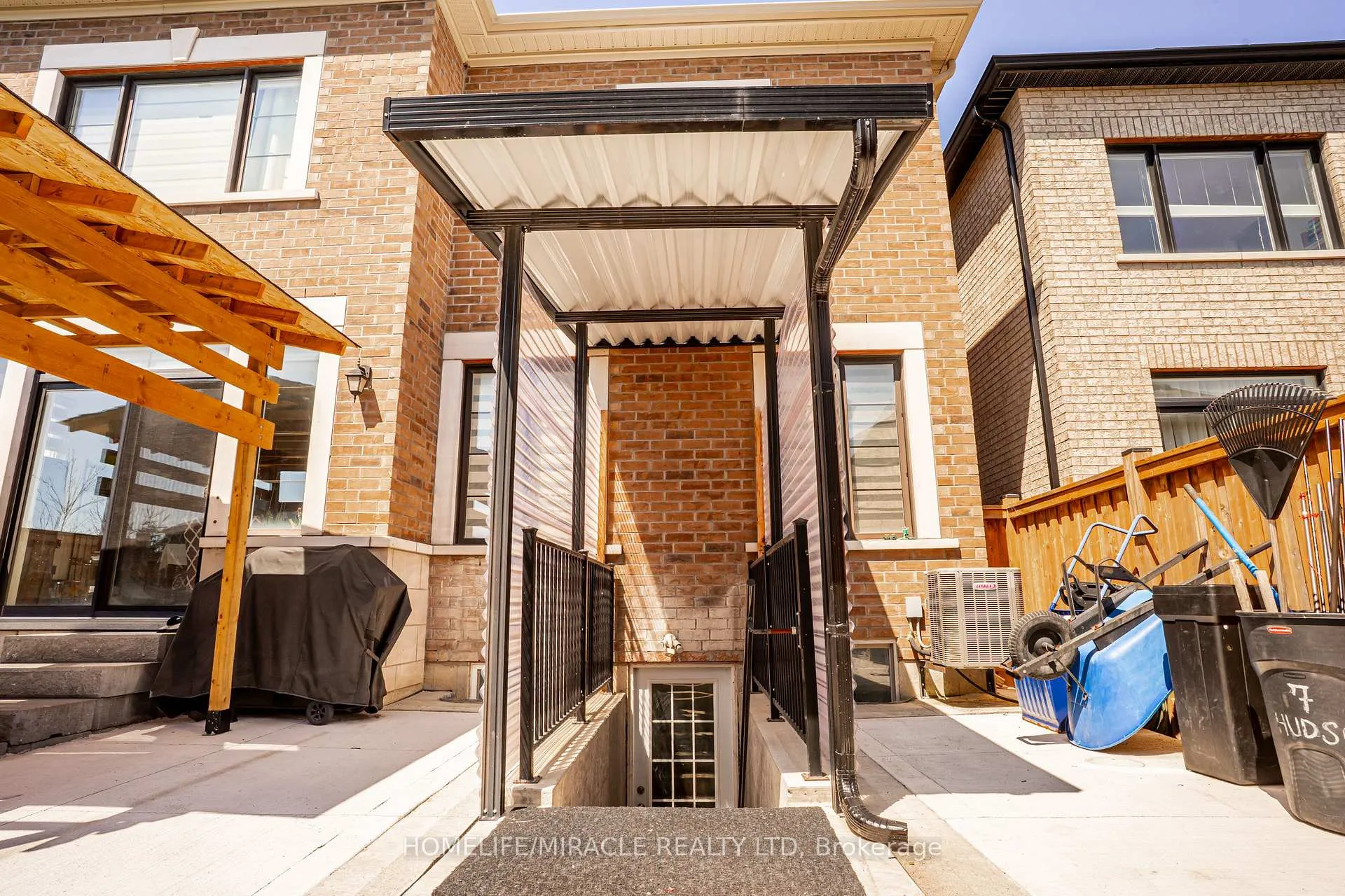 Photo 46 of 57 Brent Stephens Way, Brampton, Northwest Brampton — HOMEH