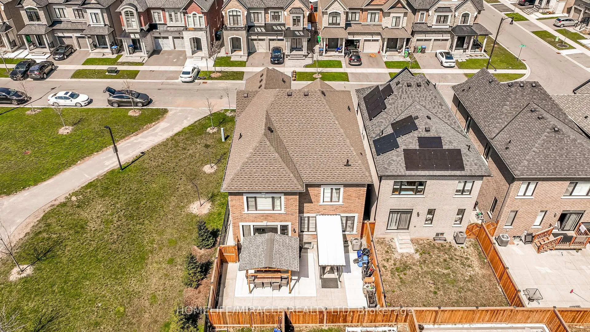 Photo 48 of 57 Brent Stephens Way, Brampton, Northwest Brampton — HOMEH