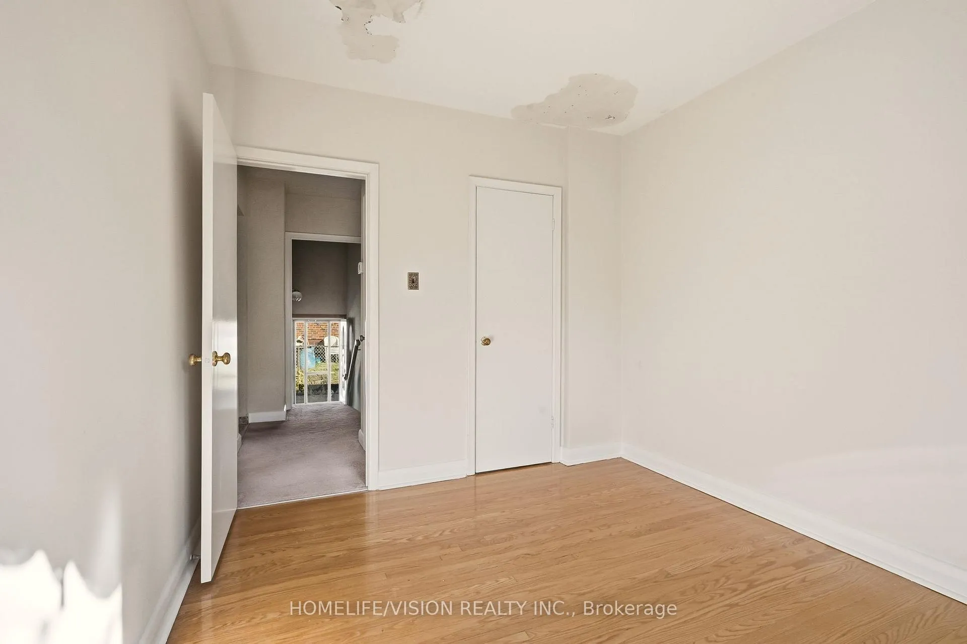 Photo 57 of 239 Epsom Downs Drive, North York, Downsview-Roding-CFB — HOMEH