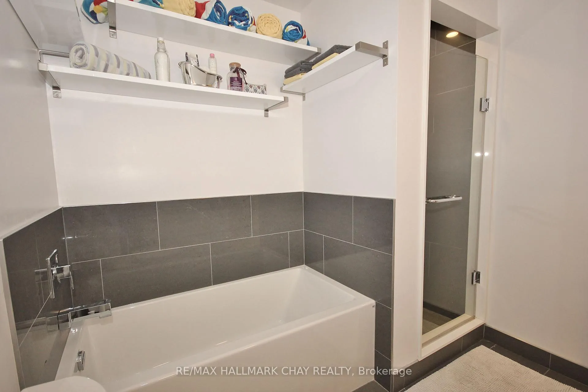 Photo 17 of Unit 60, 275 Broward Way, Innisfil, Rural Innisfil — HOMEH