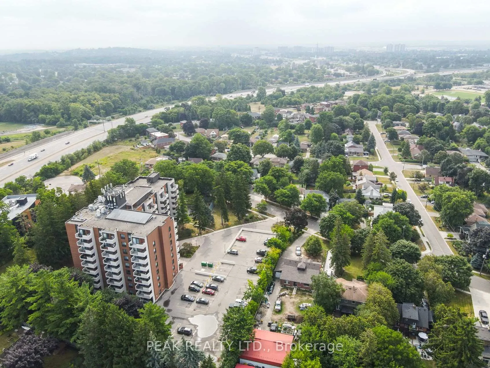 Photo 11 of Unit 807, 260 Sheldon Avenue N, Kitchener — HOMEH