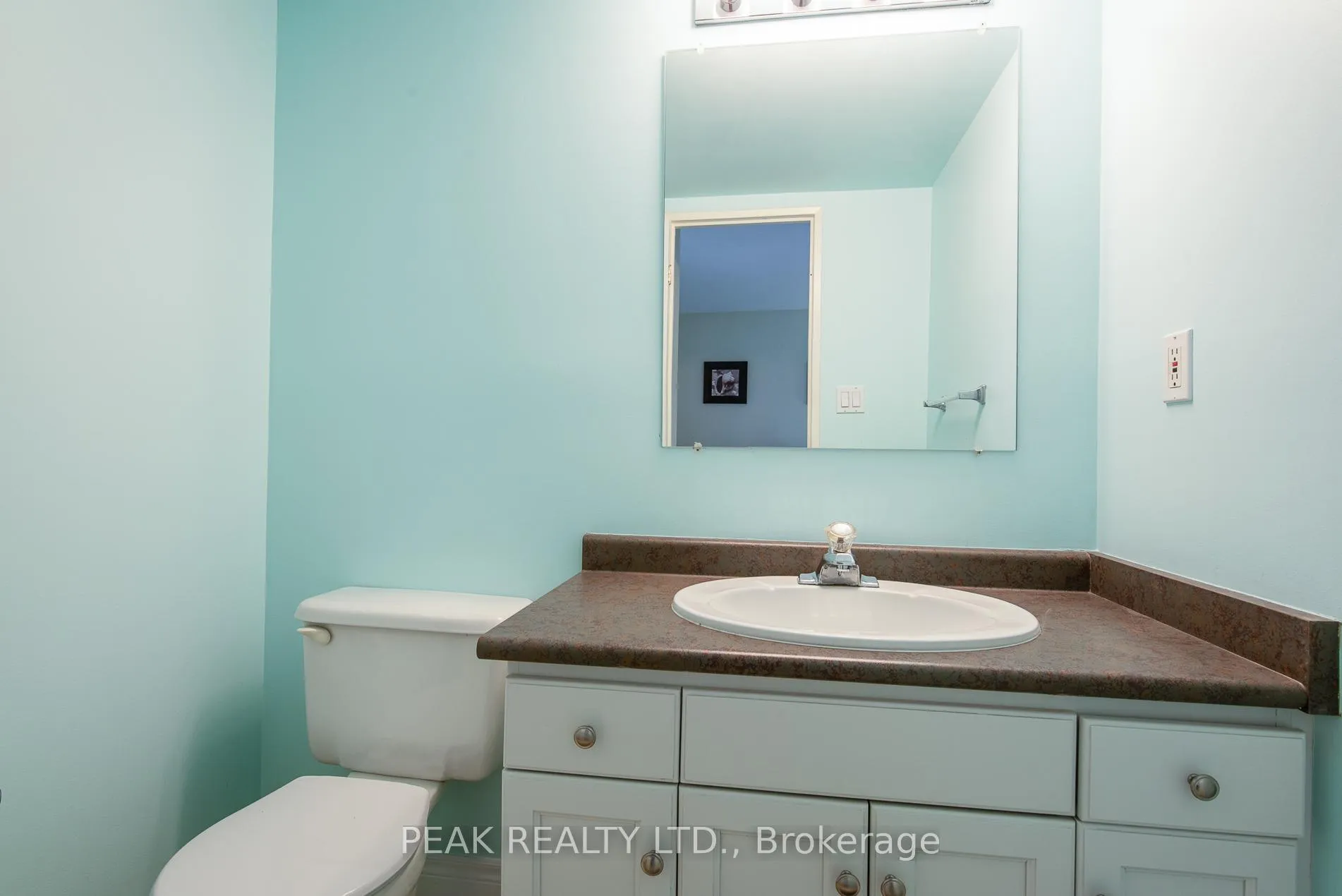 Photo 18 of Unit 807, 260 Sheldon Avenue N, Kitchener — HOMEH