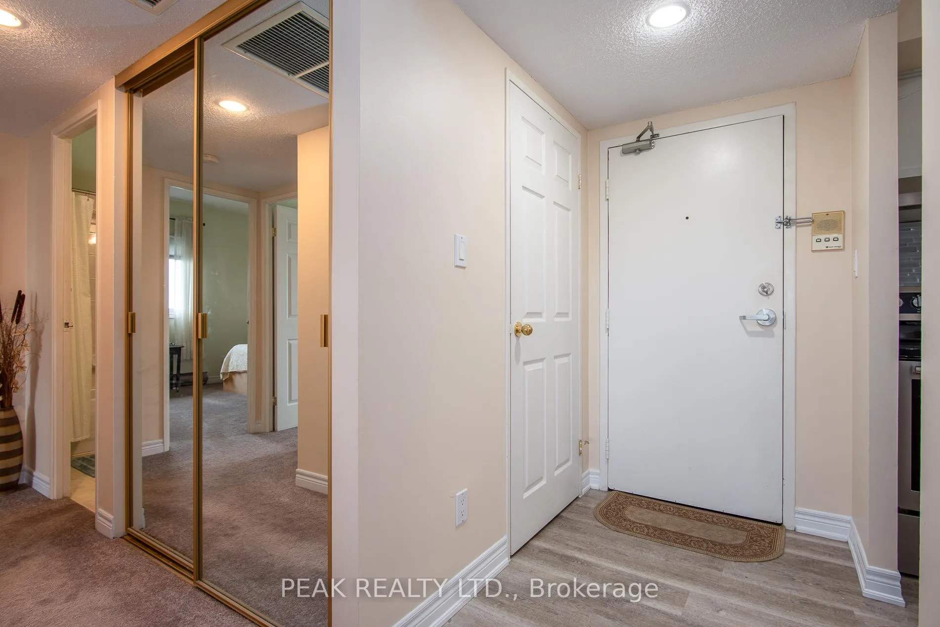 Photo 24 of Unit 807, 260 Sheldon Avenue N, Kitchener — HOMEH