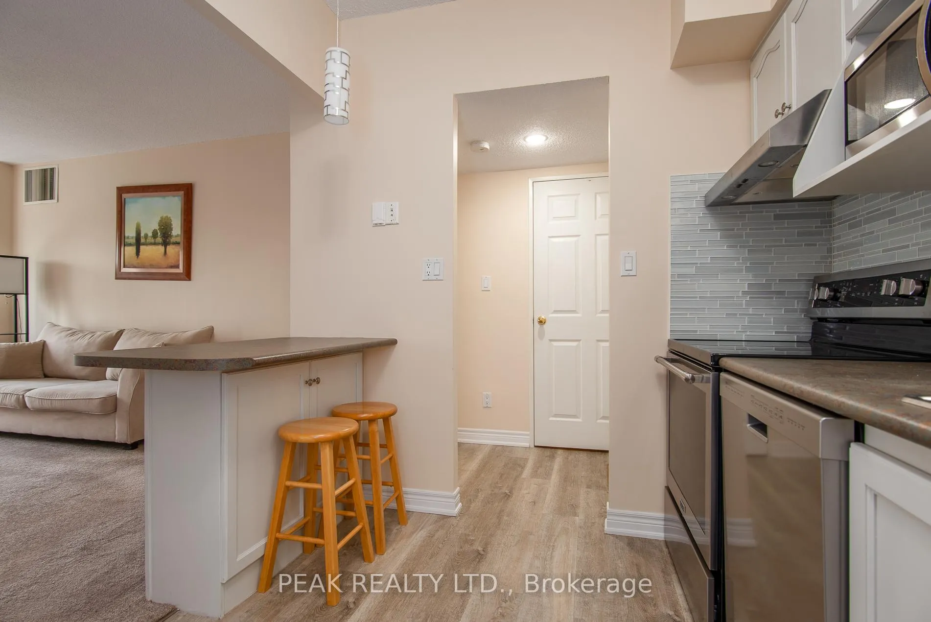 Photo 27 of Unit 807, 260 Sheldon Avenue N, Kitchener — HOMEH