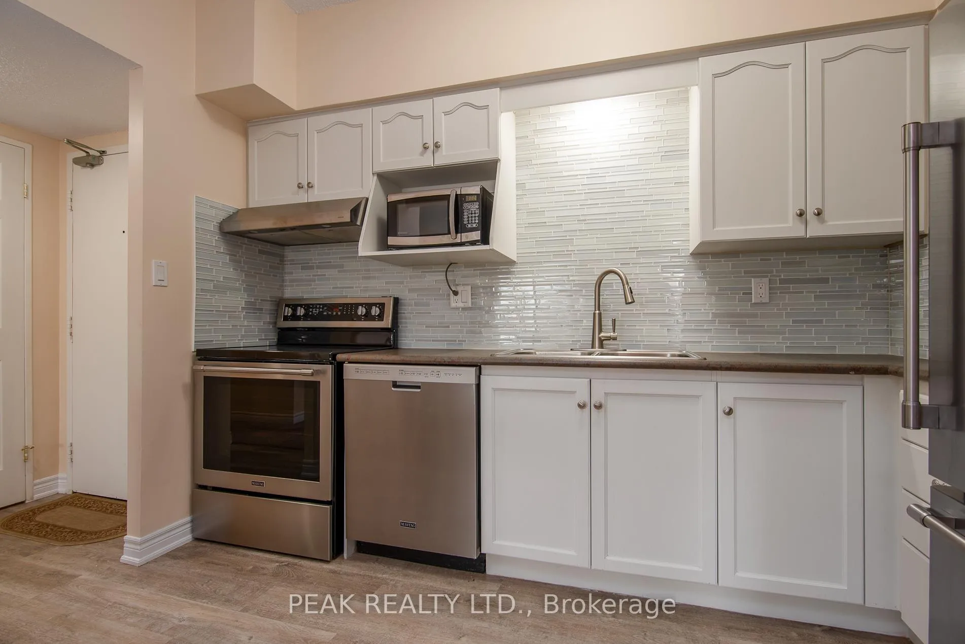 Photo 28 of Unit 807, 260 Sheldon Avenue N, Kitchener — HOMEH