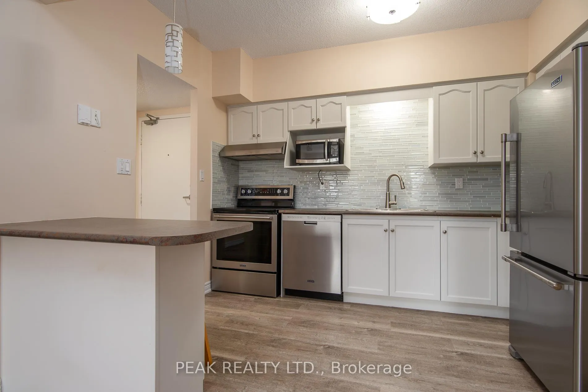 Photo 29 of Unit 807, 260 Sheldon Avenue N, Kitchener — HOMEH