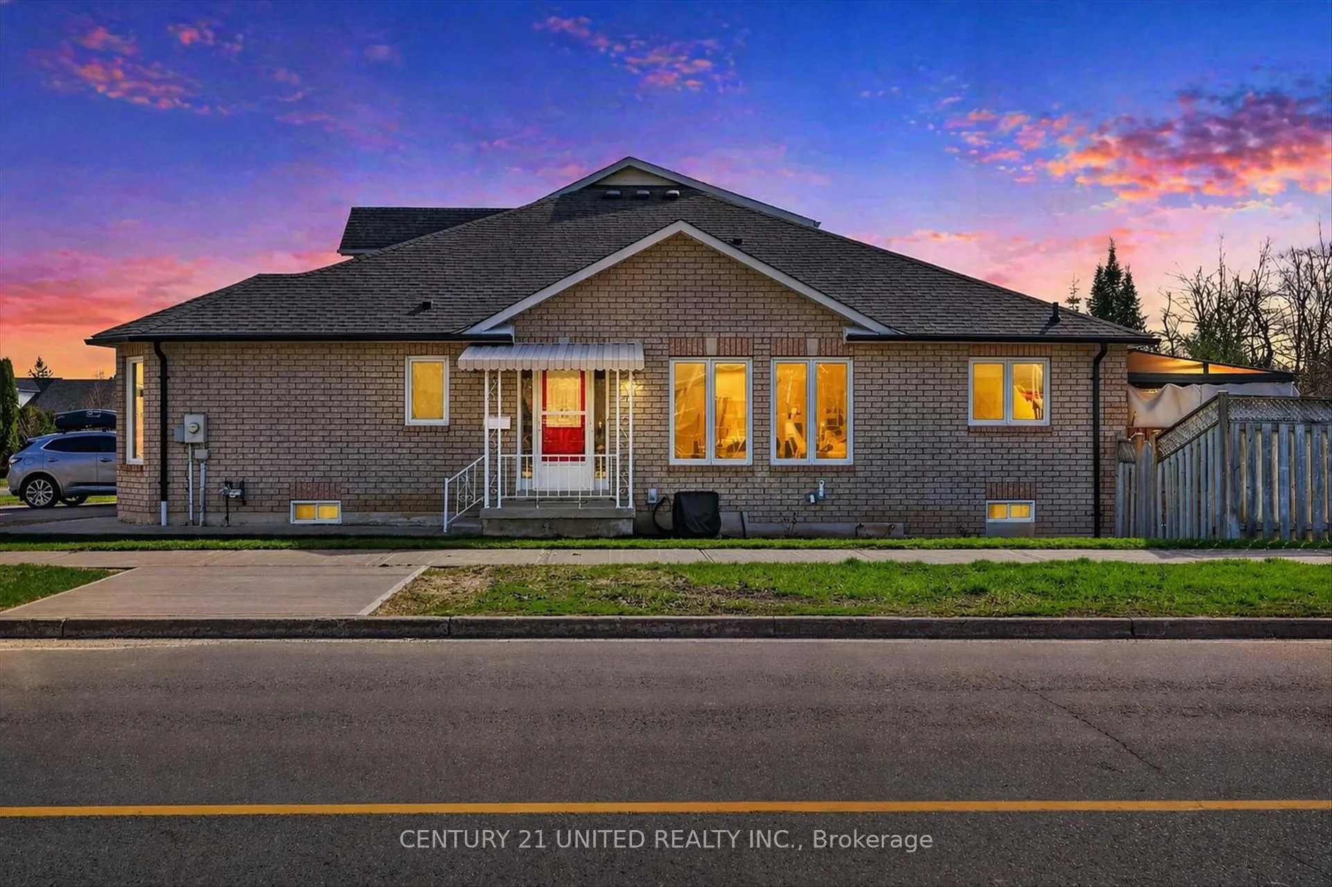 Photo 1 of 1348 Lillico Crescent, Peterborough, Monaghan Ward 2 — HOMEH